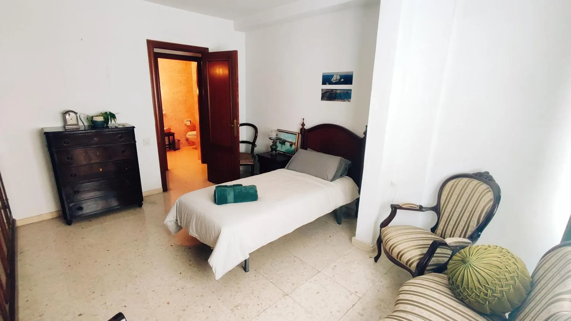Casa Comodoro Cadiz 0*,  Spain